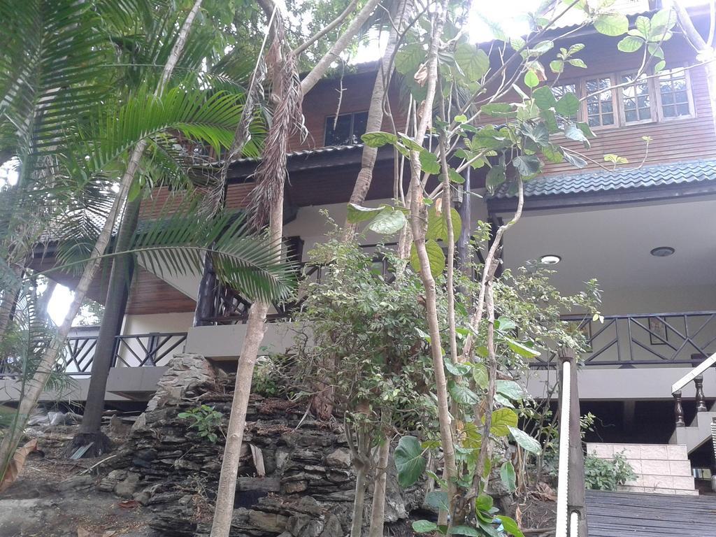 Jungle Gym Hotel Haad Rin Exterior photo